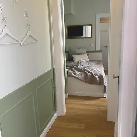 Bar'n'bed In Der Schoenen Koblenzer Altstadt